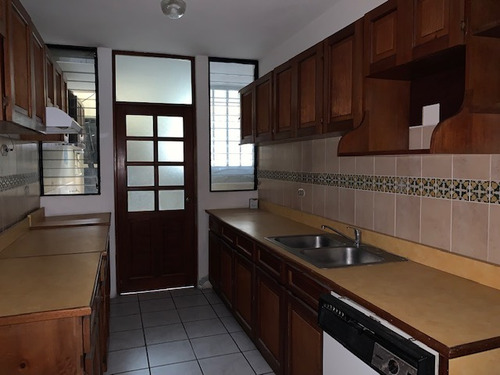 Imagen 7 de 14 de Venta Casa Tipo Town House En Residencial La Montaña Zona 16