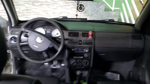 Volkswagen Parati 1.0 16v Turbo Sportline 5p