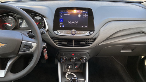 Imagen 21 de 25 de Chevrolet Onix