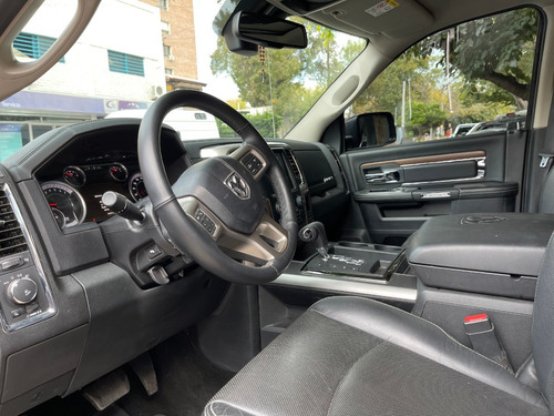 Dodge Ram 1500 Laramie 5.7 V8 At 4x4 30.000 Km!