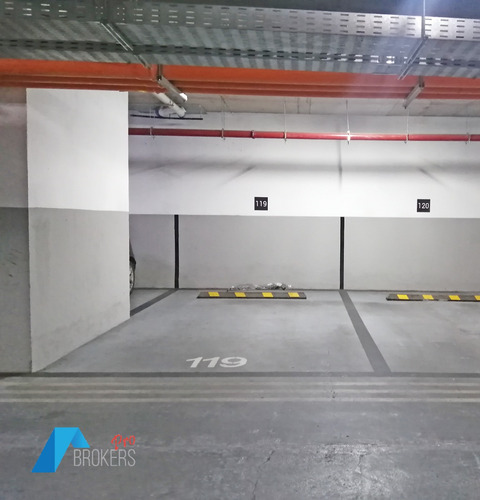 Como Nuevo 2d/2b, Estacionamiento Y Bodega. Ñuñoa