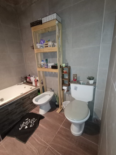 Venta Casa 3 Ambientes En Lote Propio Excelente Estado