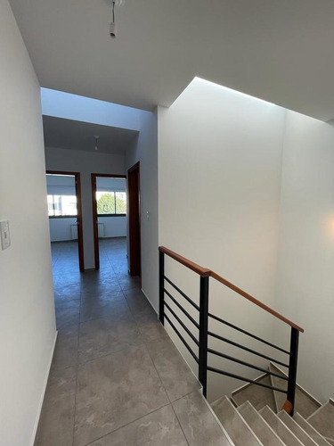 Imagen 8 de 22 de Duplex - 3 Dorm ( 1 En Suite ) - Escritorio - Calefacción Central