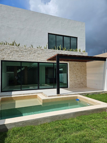 Casa En Condominio En Venta Ubicada En Pueblo Dzibilchaltún