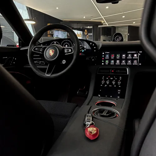 Porsche Taycan Turbo S 2021
