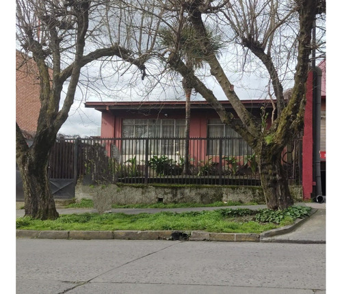 Amplia Casa En Venta, Centro De Los Ángeles, Provincia Bío B