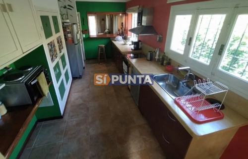 Imagen 4 de 14 de Casa Ubicada En Playa Mansa