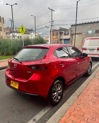 Mazda 2 Hatchback AUT SALVAMENTO