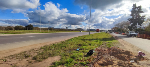 Terreno Sobre Ruta En Alquiler