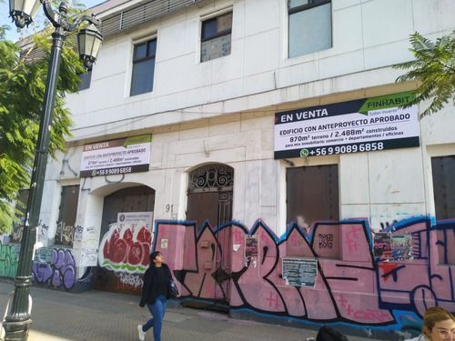 Edificio Con Anteproyecto Ejército / Metro Los Héroes