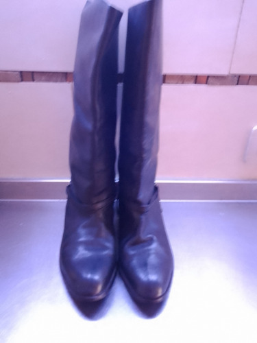 Botas De Cuero Negro Con Herrajes