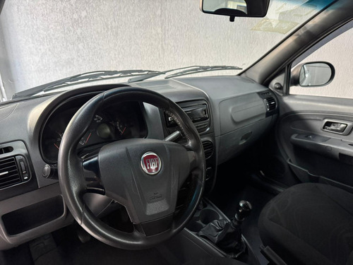 Fiat Strada Strada Hard Working 1.4 (Flex)