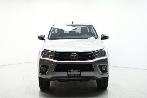 Imagen 3 de 15 de Toyota Hilux 2019 2.7 Sr Doble Cabina Mt