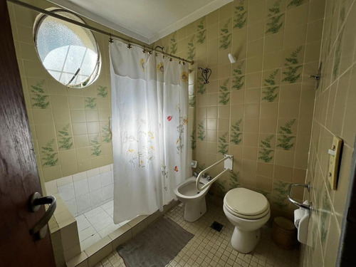 Local Comercial En Alquiler / Casona / Oficina