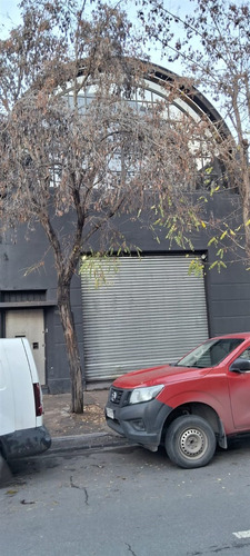Arriendo Galpón 550m2 Con Altillo Avda Matta/parque Ohiggins