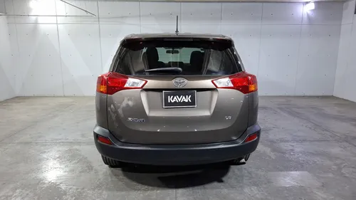 Toyota RAV4 2.5 Le At