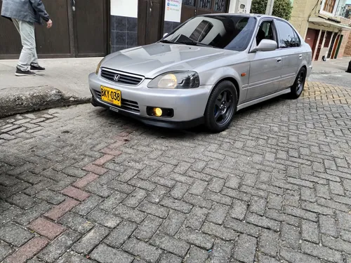Honda Civic 1.6 Vti