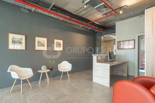 Moderna Oficina 3 Privados 2b Prox L 7 De Metro En Vitacura