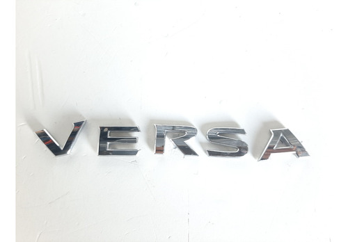 Emblema Letras Cajuela  Nissan Versa 1.6 Std 20-23