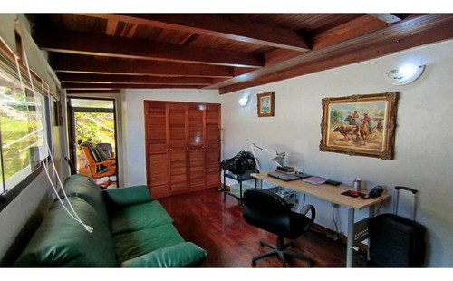 Casa En Venta Urb El Placer 5h/6b/3p Piscina