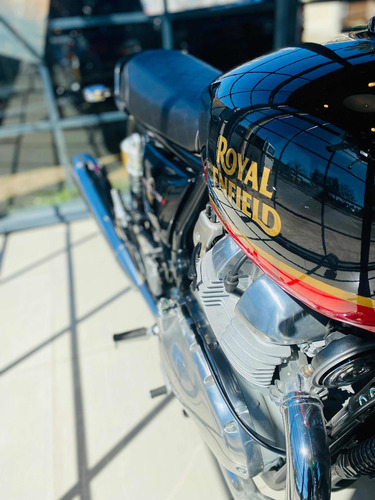 Royal Enfield Interceptor 650 Sunset Strip