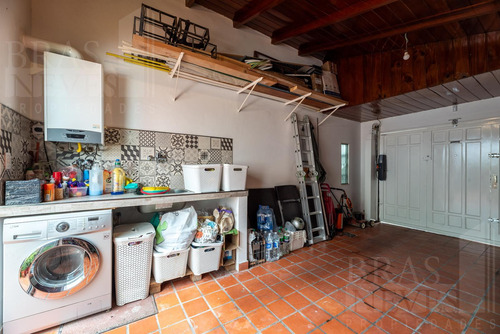 Reciclada ** 3 Amb. / Patio / Garage -quincho