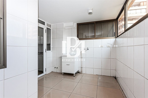 Departamento En Venta De 4 Dorm. En Las Condes