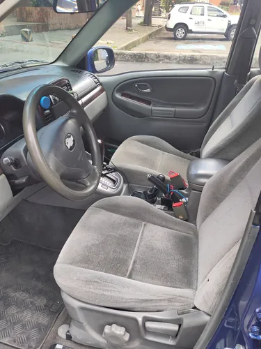 Es Una Camioneta 7 Puestos Con Un Motor V6