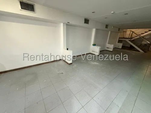 Agp Excelente Galpón Con Oficina Y Mezzanina Ubicado Cerca De La Calle En Alquiler En El Cementerio 25-9358 Ys