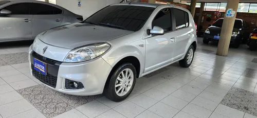 Renault Sandero 1.6 Dynamique 90 hp