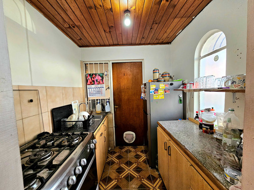 Rrb// Vende Casa 2d/1b Los Lirios (100774)