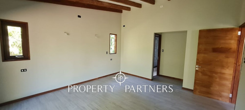 Imagen 7 de 30 de Cómoda Casa Con Una Vista Espectacular