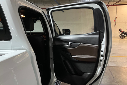 Mazda BT-50 (IN) 3.0 DC HIGH PLUS AT 4X4 DIESEL