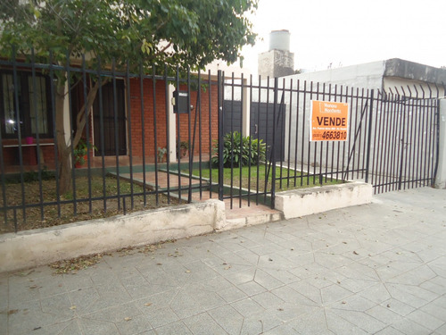 Villa Adela, Excelente Propiedad ( Ideal Para Renta)