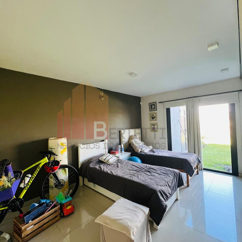 Venta Casa En Tejas 4, 3 Dormitorios, 3 Baños