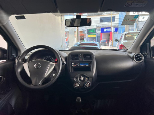 Nissan Versa V-Drive 1.0 12v 4p