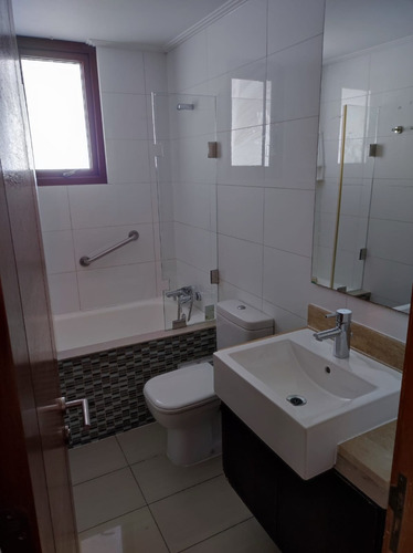 Casa Con Terraza Y Quincho Con Acceso A Laguna