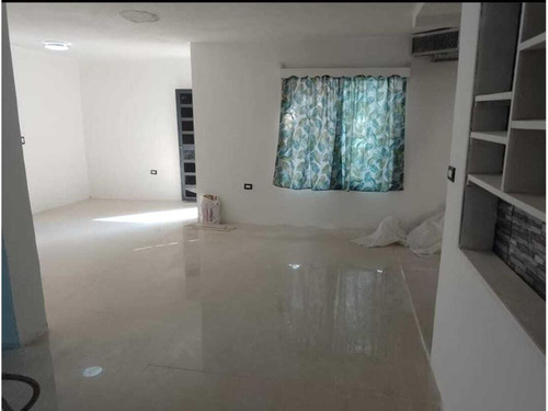 Casa En Venta En Residencial Las Torres