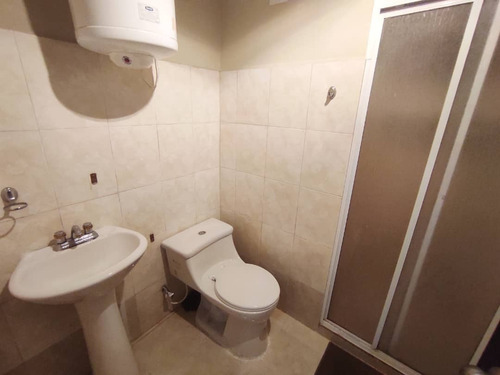 Imagen 9 de 16 de Se Vende Casa En Cagua Urb.andres Bello