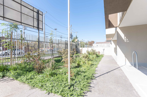 Edificio Av. El Parrón (1 Est.) Vista Poniente Piso 9