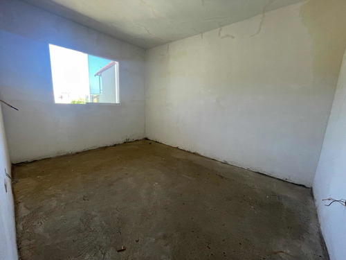 Imagen 13 de 18 de Town House En Venta En Nueva Barcelona El Cr Katuarito E
