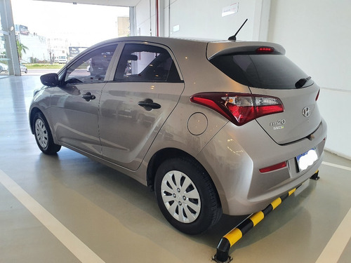 Imagem 2 de 6 de Hyundai Hb20 1.0 Unique 12v Flex 4p Manual