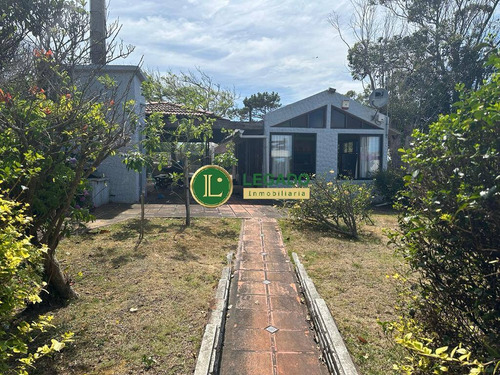 Casa En Venta En Santa Lucía Del Este!