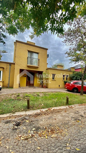 Se Alquila Casa En El Barrio La Escondida, Tigre, 5 Habitaciones Y Piscina!!!
