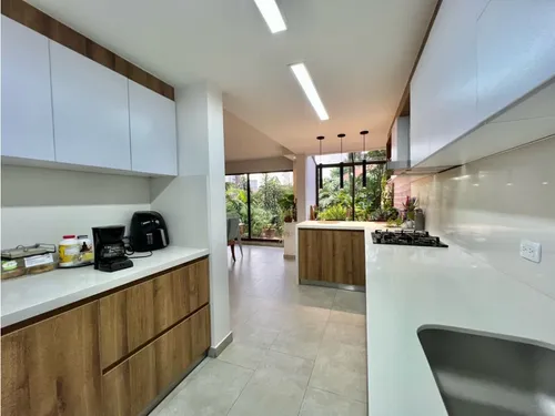 Venta Casa Los Balsos 250 Mts2 Admon $780.000