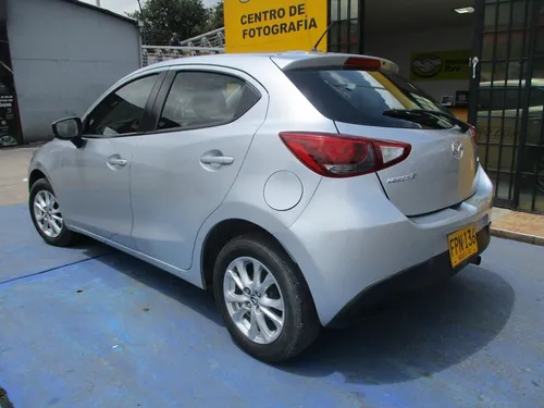 Mazda 2 1500cc At Aa