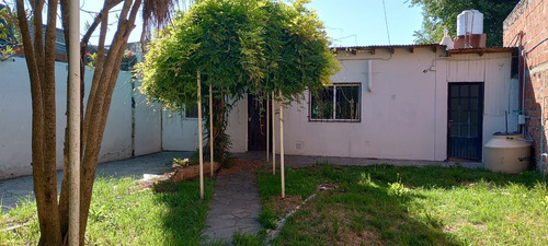 Casa En Alquiler En Los Hornos