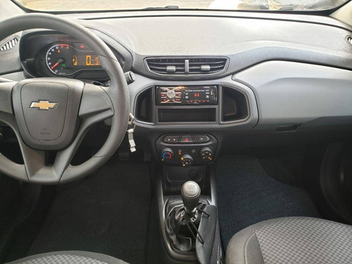 Imagem 5 de 12 de Chevrolet Onix 1.0 Mpfi Joy 8v Flex 4p Manual