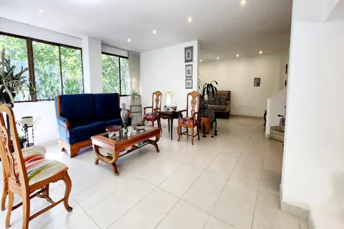 Apartamento En Venta En El Poblado. Cod V501304