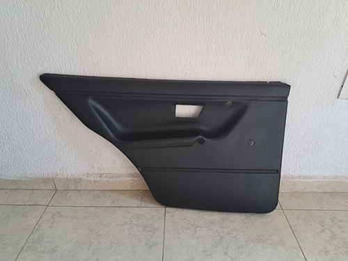 Tapa Trasera Izquierda Golf /jetta A2 Para 4 Puertas (Usado)